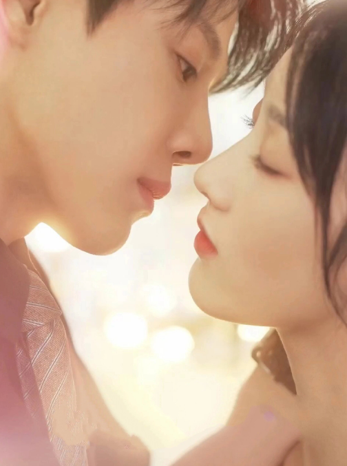 顾总夫人带球跑第02集