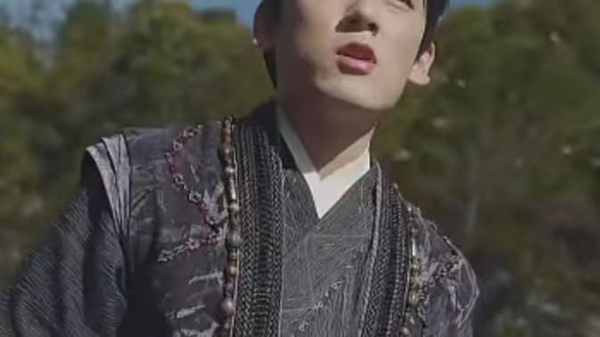 下山后，绝世美女非要拜我为师全集 (上）(大结局)