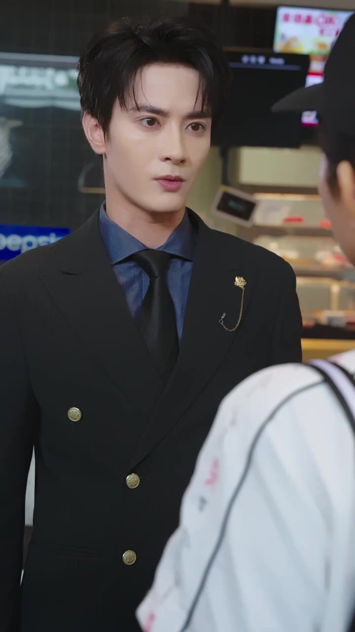 闪婚男神之周末请和我恋爱第06集